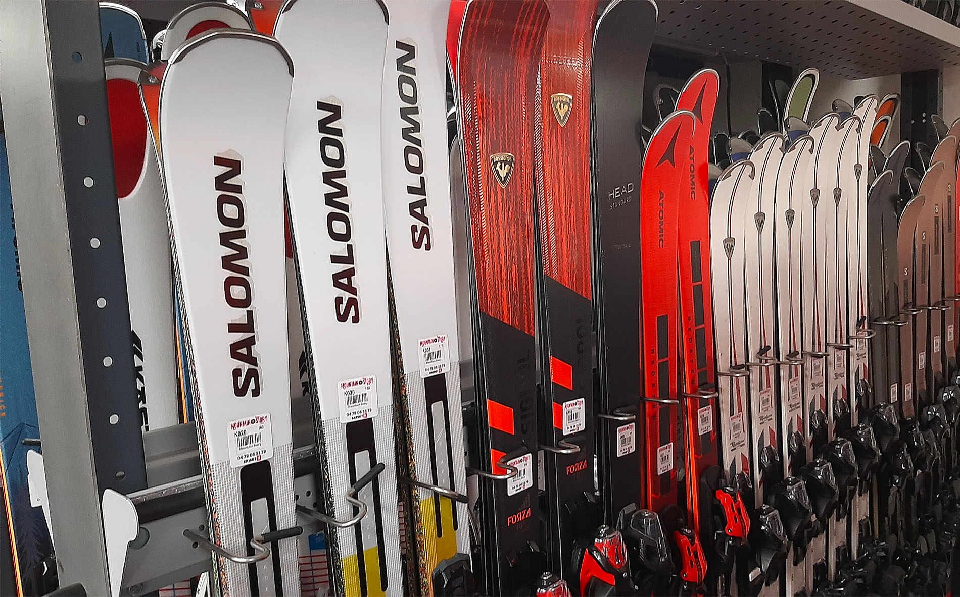 Mountain Story vous propose les skis Salomon, Head, Atomic, Rossignol, Kastle...